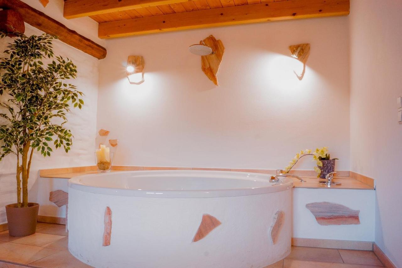 Besondere Ferienwohnung Spirit Auf Idyllischem Reiterhof Nahe Burg Eltz Münstermaifeld Zewnętrze zdjęcie