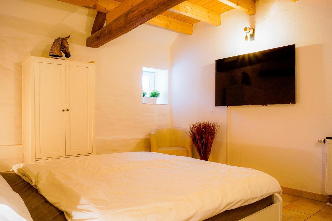 Besondere Ferienwohnung Spirit Auf Idyllischem Reiterhof Nahe Burg Eltz Münstermaifeld Zewnętrze zdjęcie